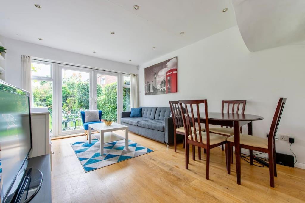 Lovely 2-Bed 15 Minutes To Central Londyn Zewnętrze zdjęcie